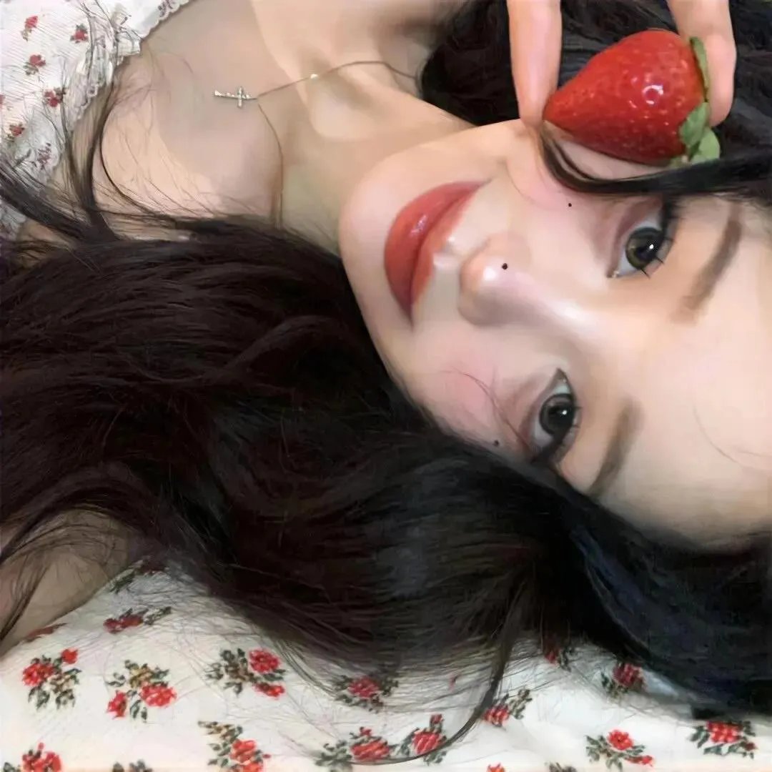 奶包下山财阀家人抢着宠